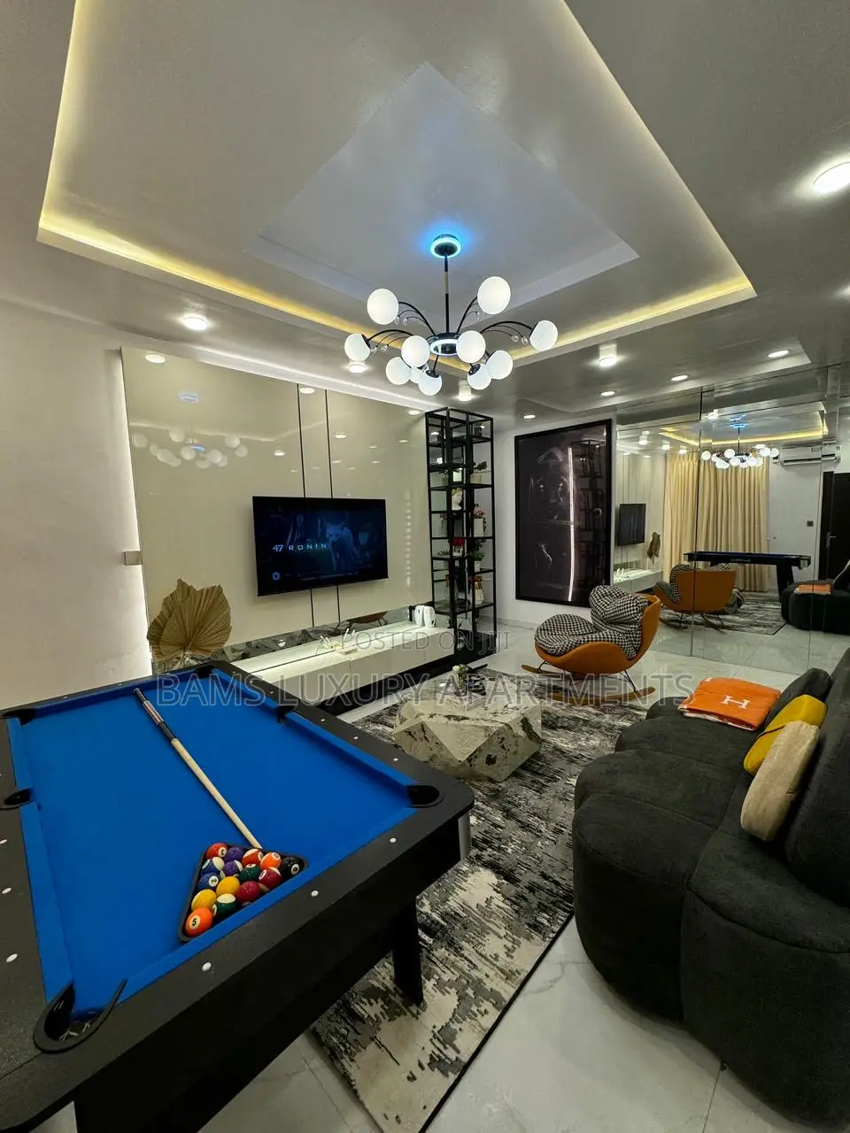 Nova Apartment