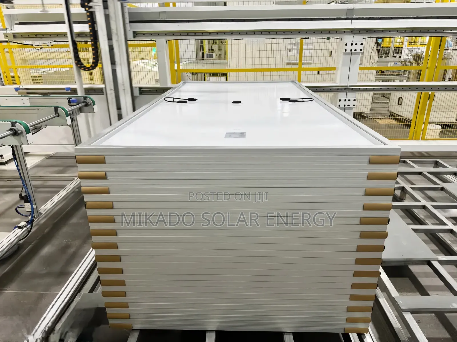 650watts Mono-Crystalline Solar Panels Available as Seen
