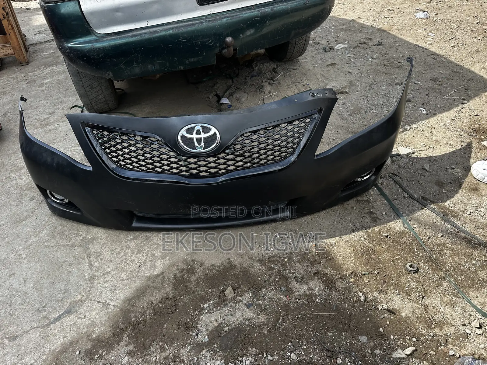 Complete Front Bumper Toyota Camry 2010-011