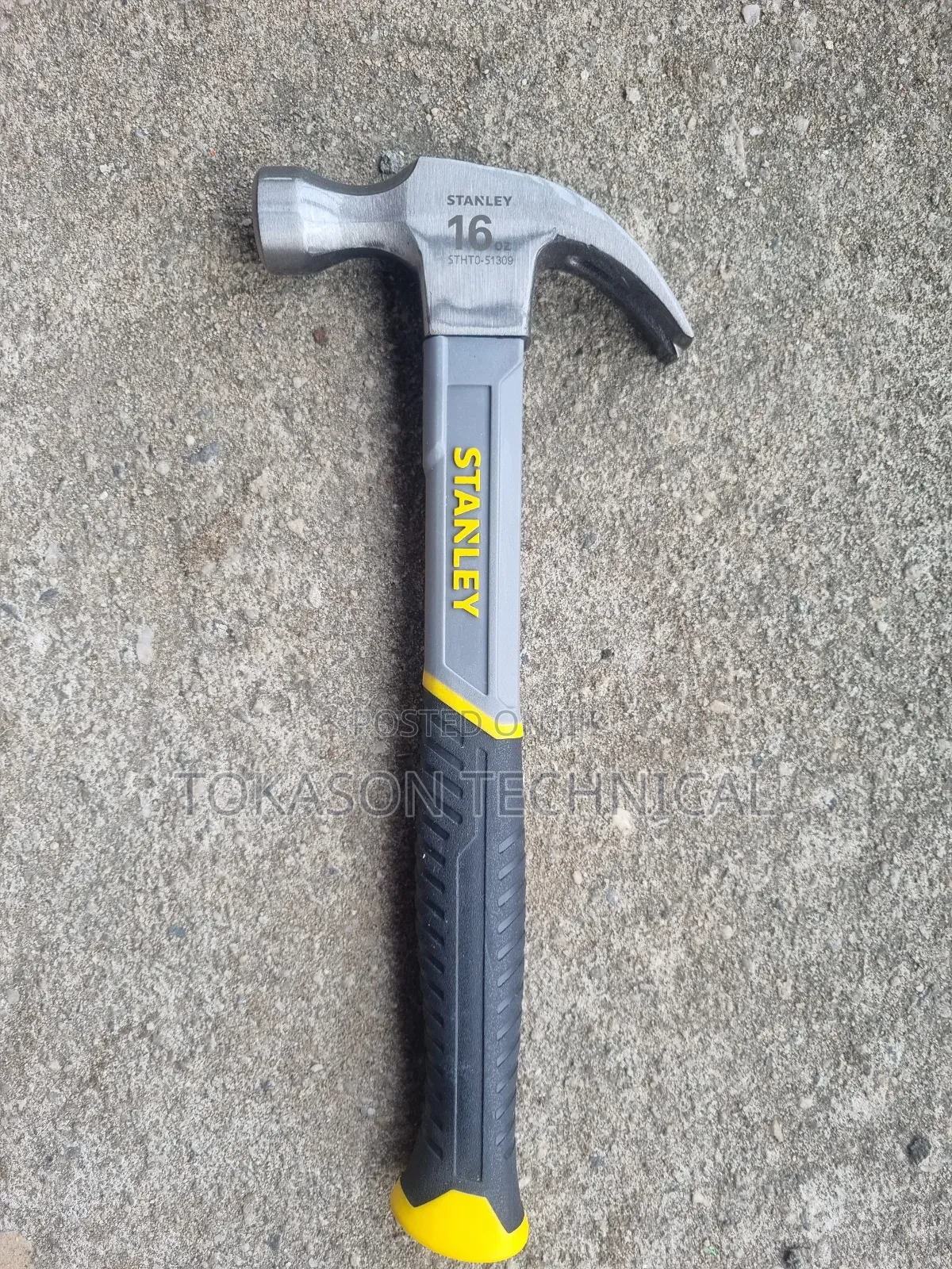 Stanley 16oz Fiberglass Curved Claw Hammer.