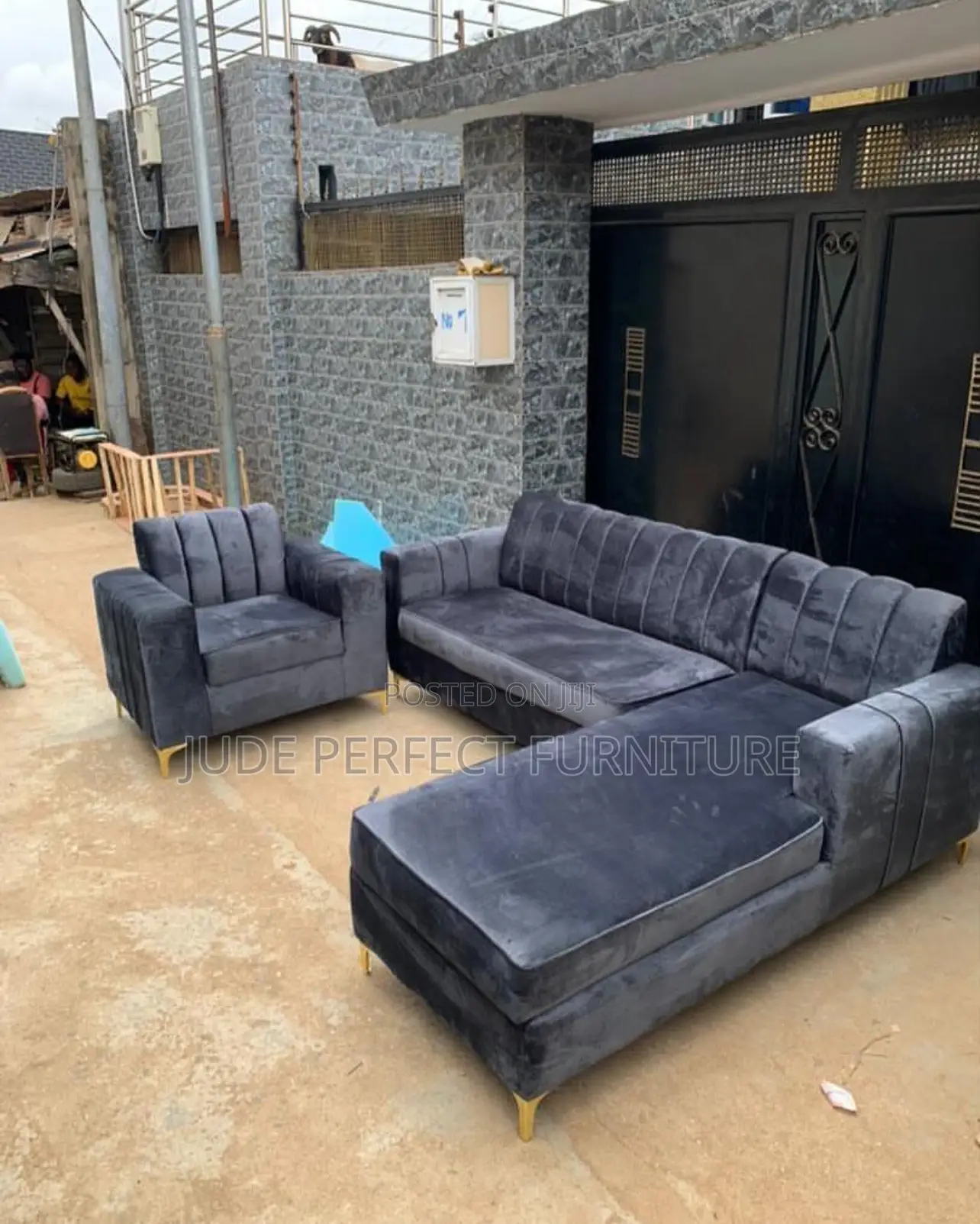 Good Standard Quality L Shape Sofa With Single