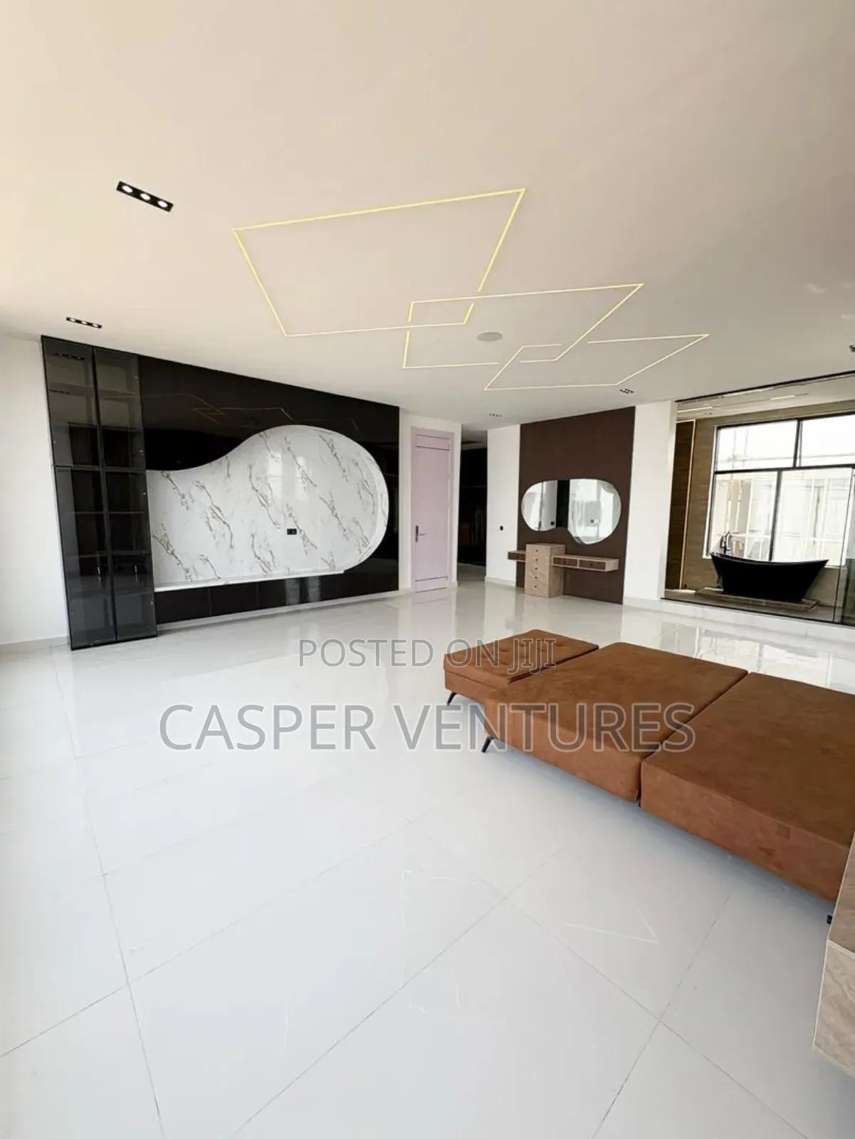 5bdrm Duplex in Oyeako, Lekki Phase 1 for sale
