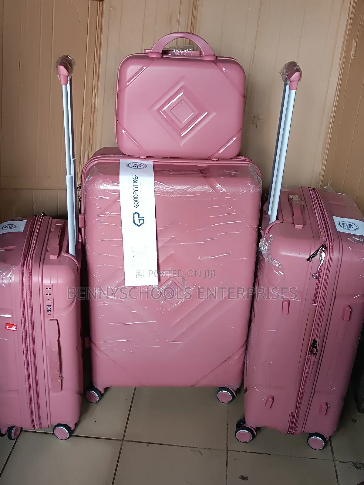 Nude Gp Set of 4 Expandable Unbreakable Boxes With Antitheft
