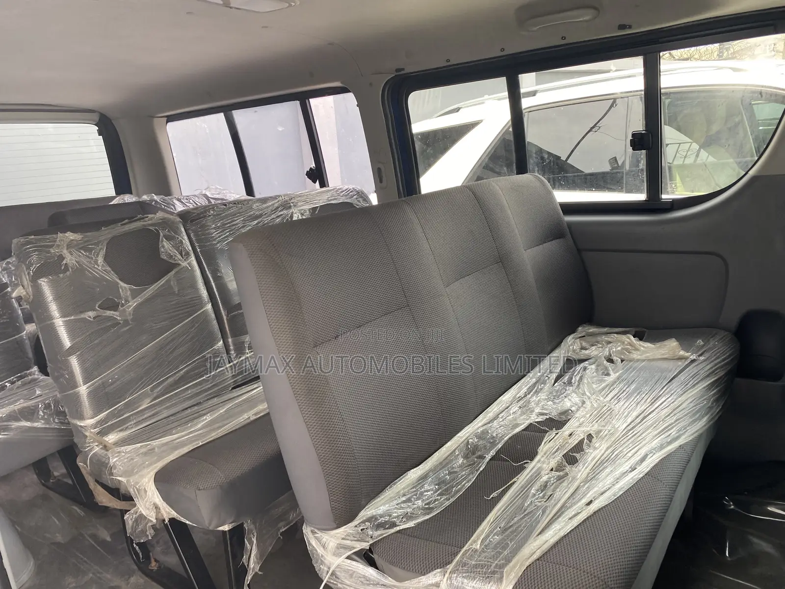 Toyota HiAce 2012 Blue