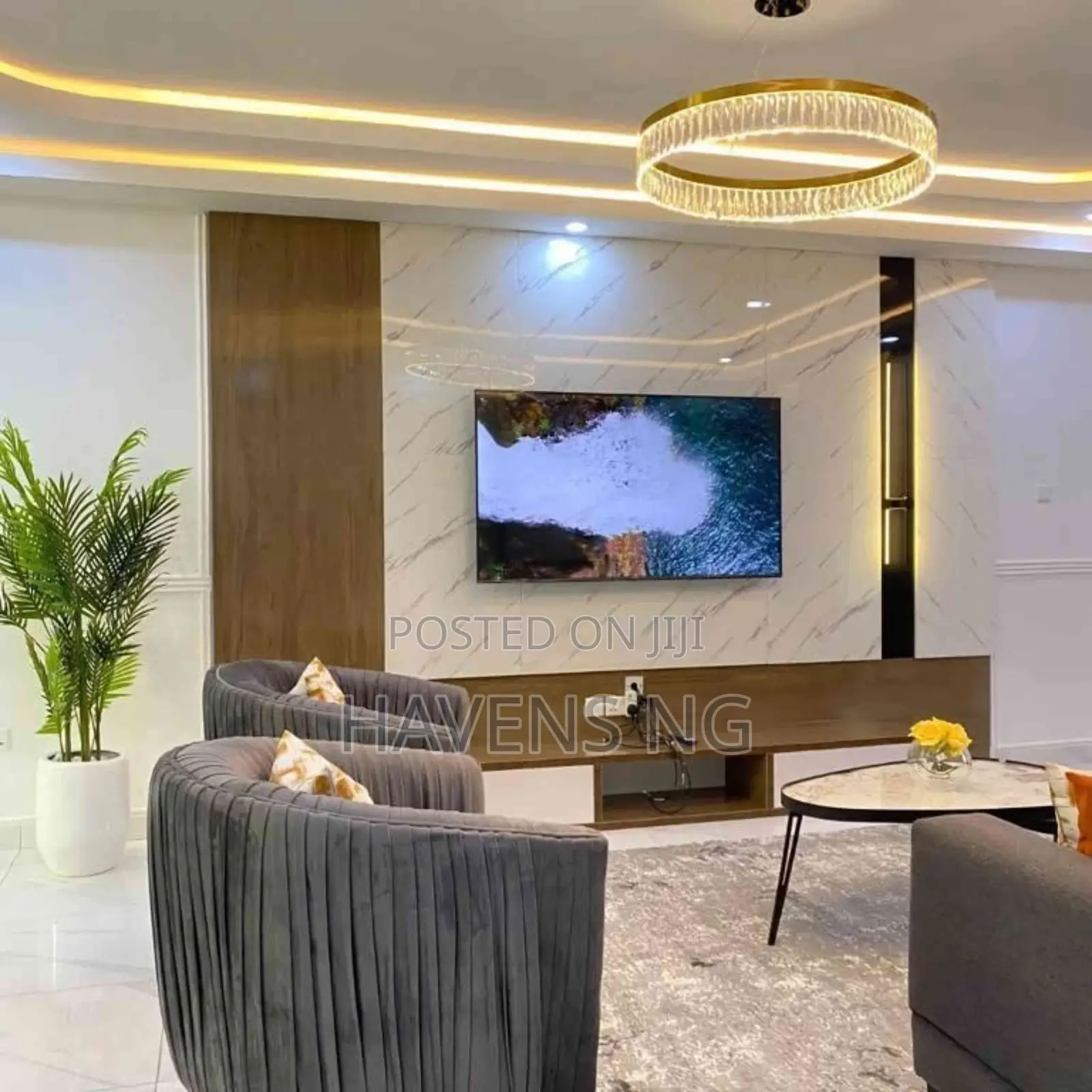 Experience Luxury Living in This 3-Bedroom Apartment!