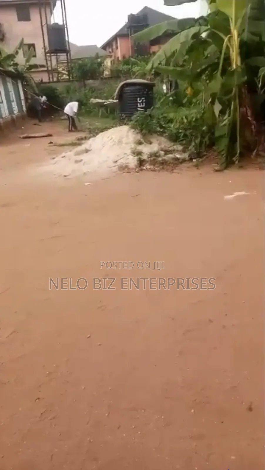 2 Plots of Land With Building Inside