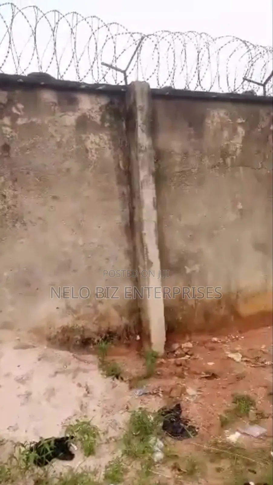 2 Plots of Land With Building Inside