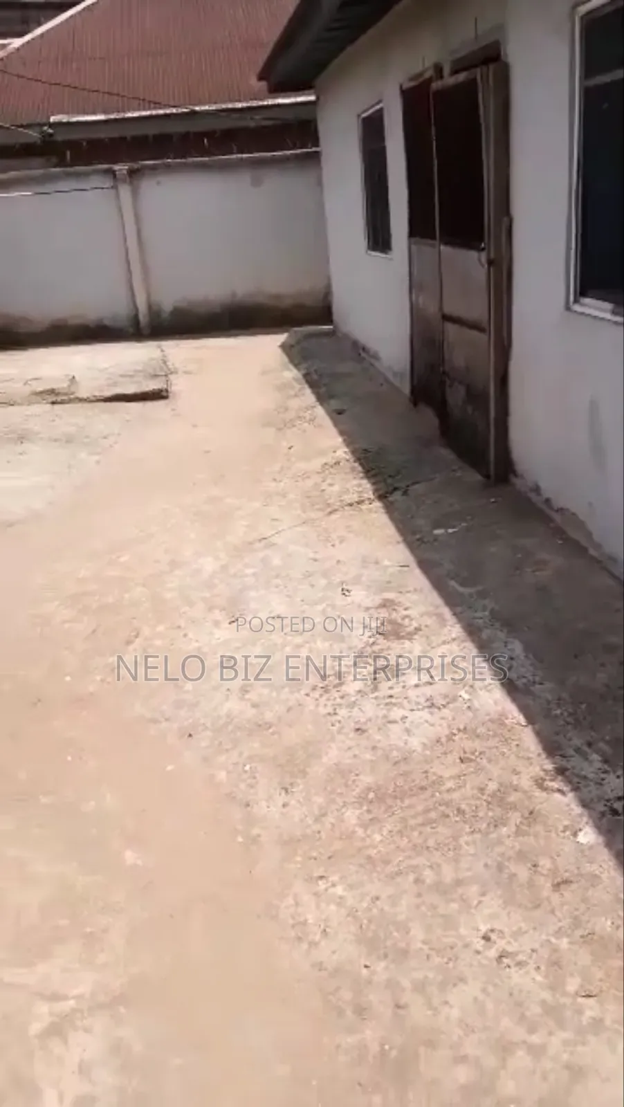 20bdrm Apartment in Owerri for sale