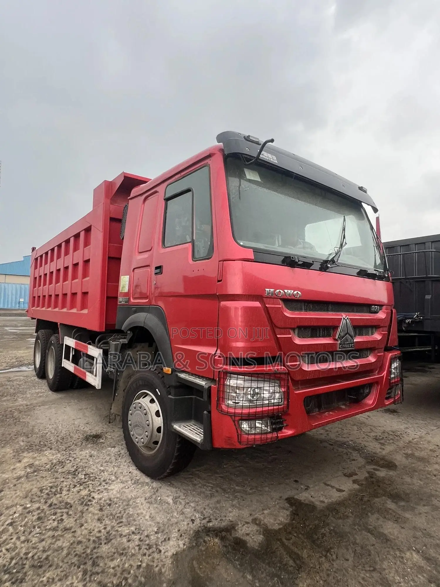 HOWO 2000 Red