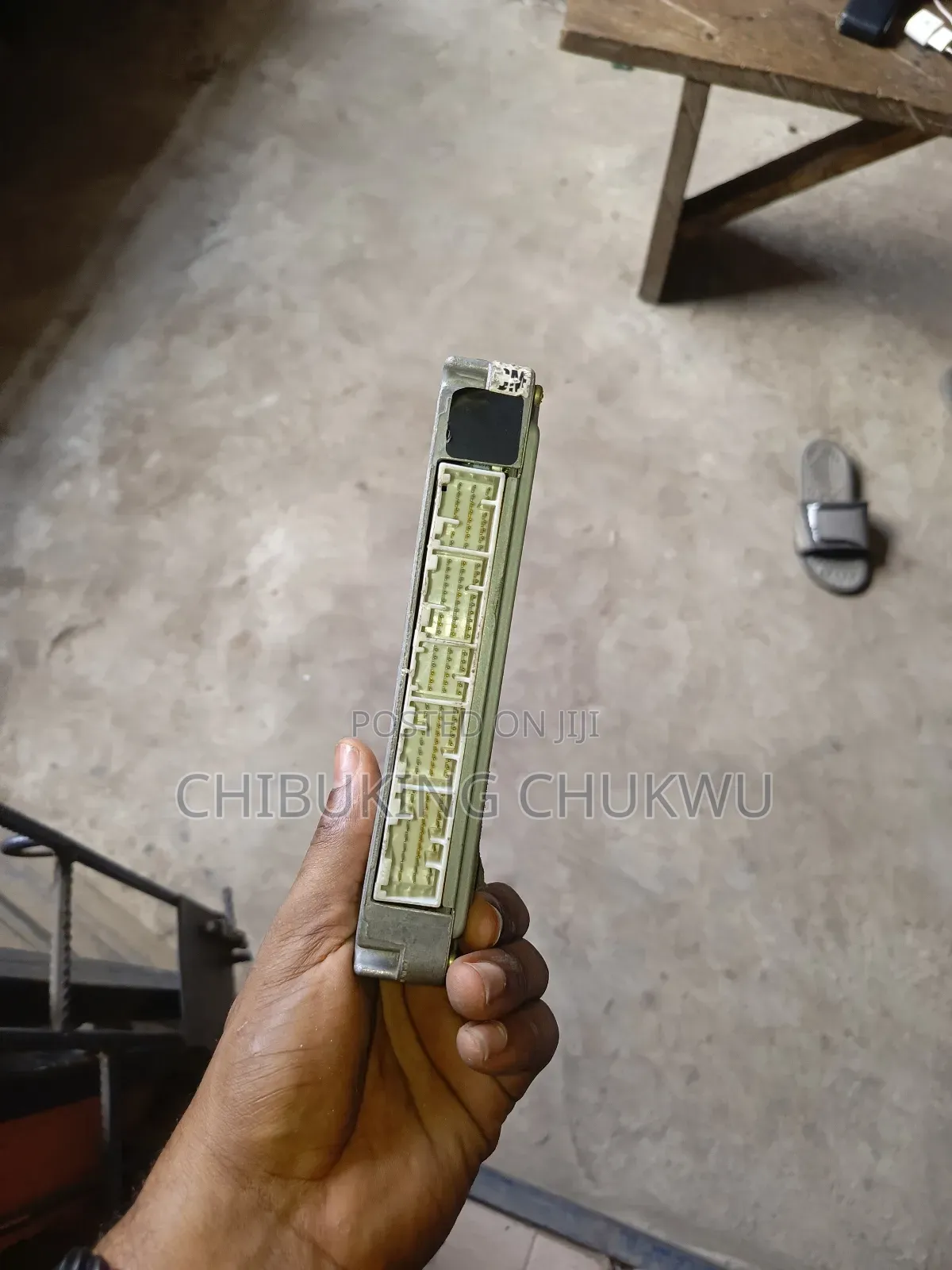 Lexus Rx 300 Ecu (Brainbox).