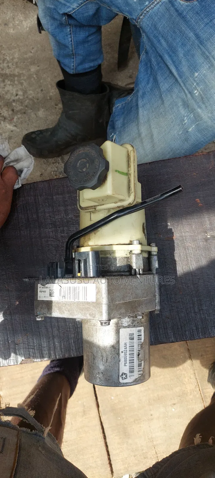Electric Pump for Dodge Charger. Challenger. 300c