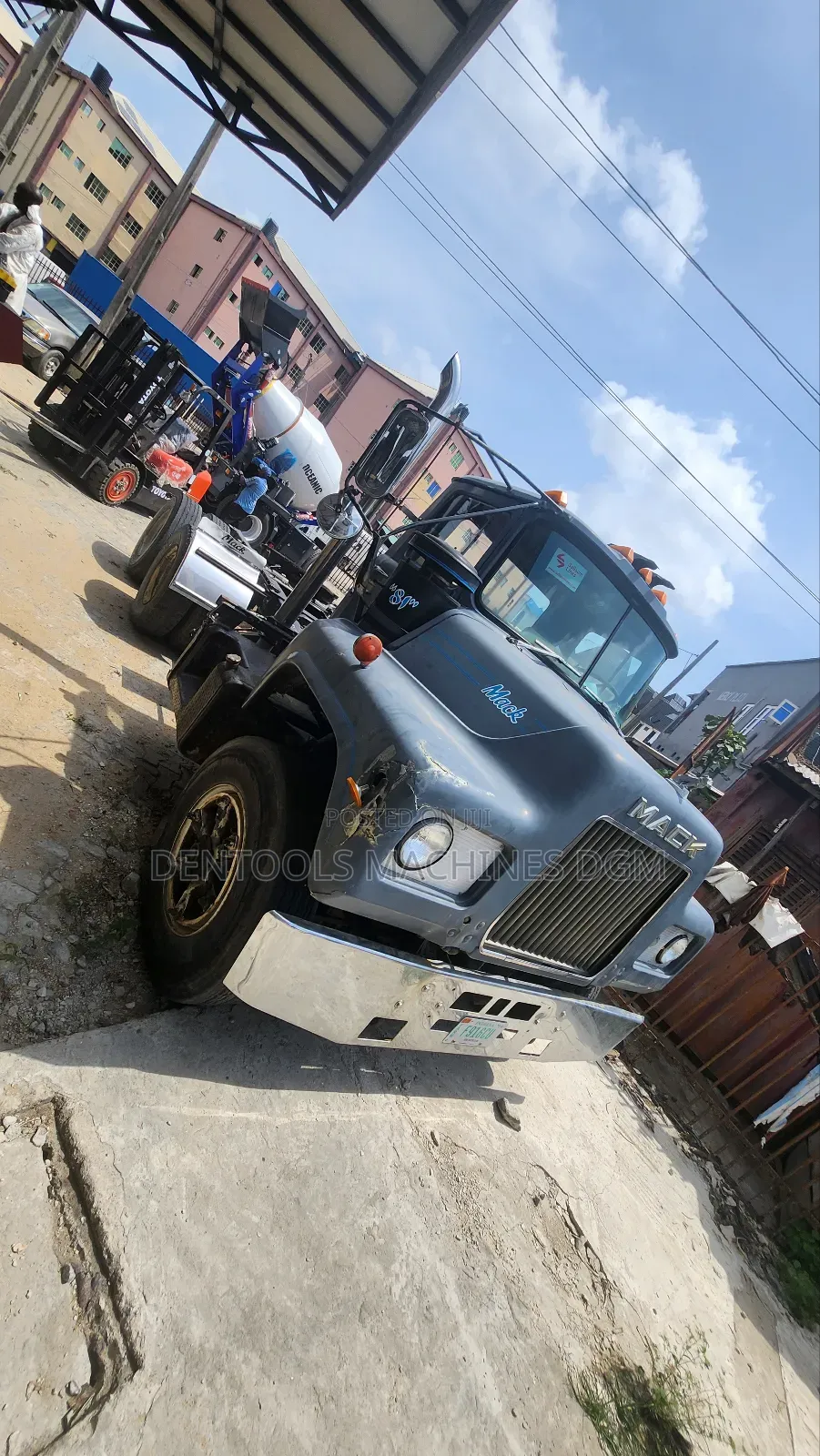 Mack Truck Head
