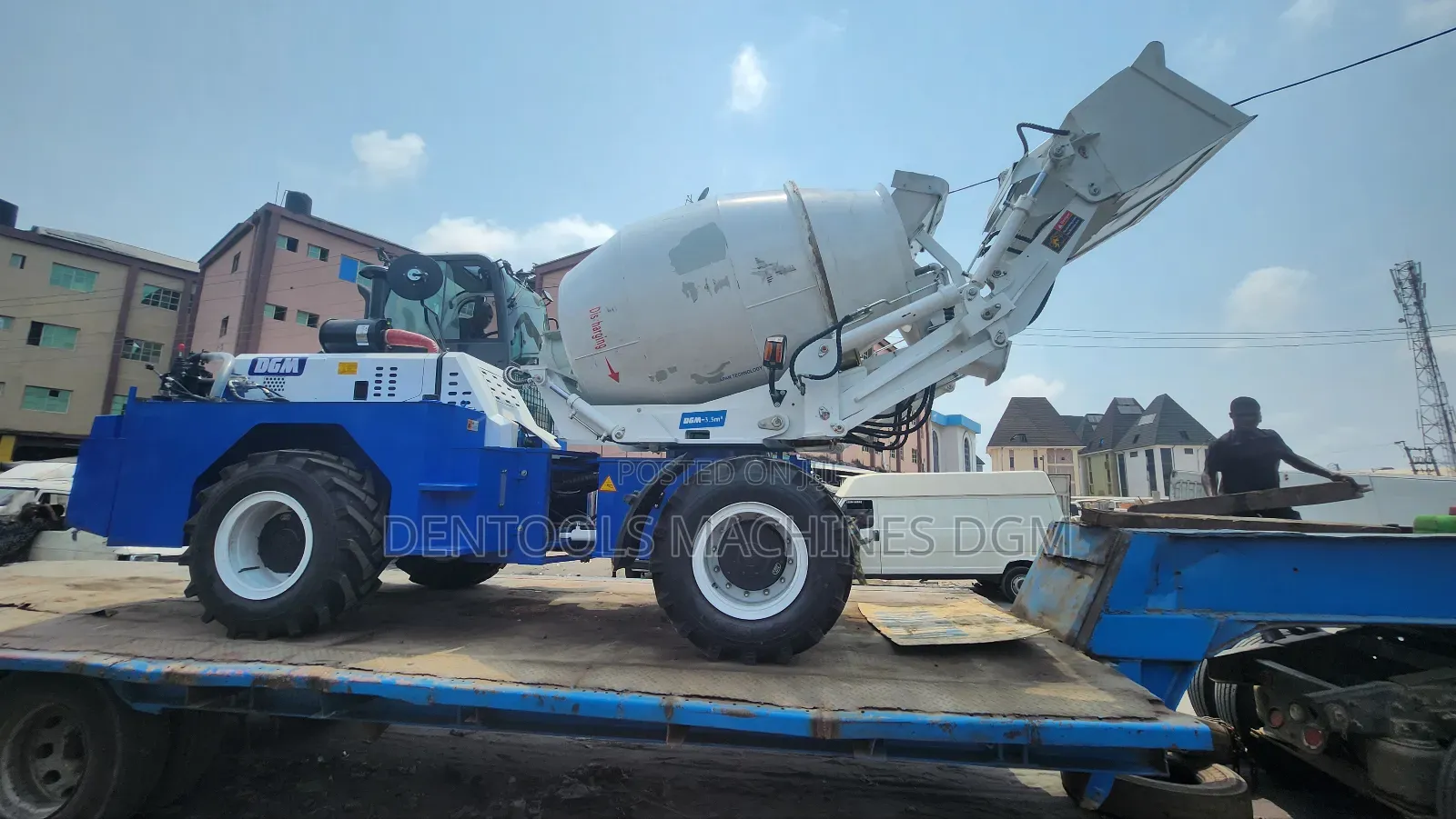 DGM Mobile Selfloader Concrete Mixer Truck