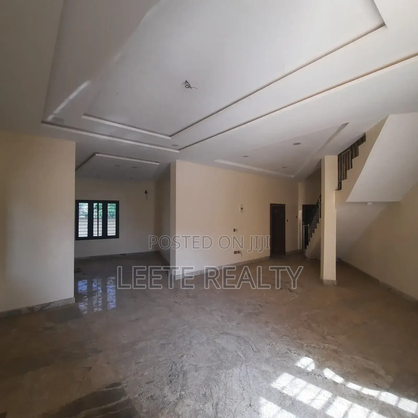 4bdrm Townhouse/Terrace in Jahi for sale