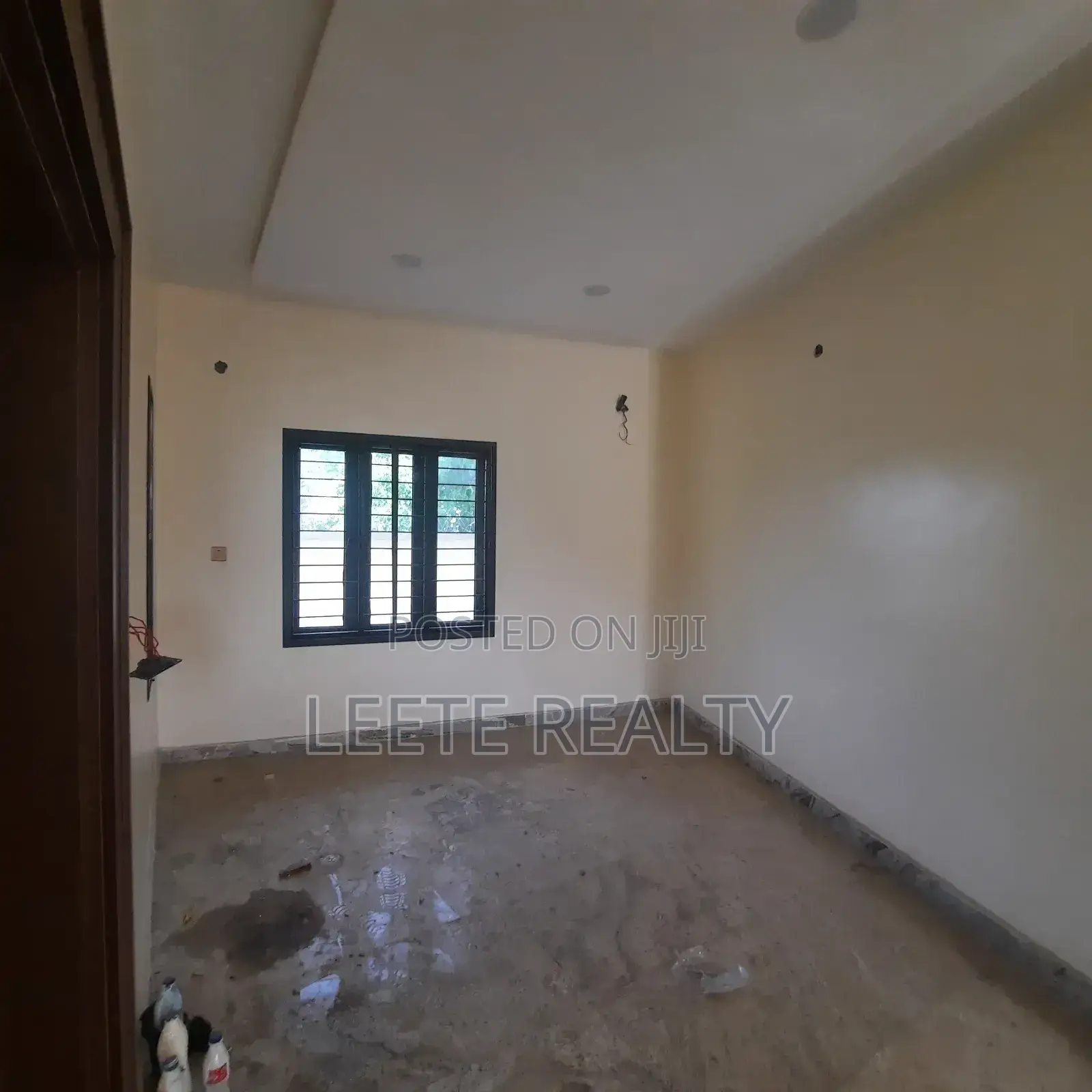 4bdrm Townhouse/Terrace in Jahi for sale