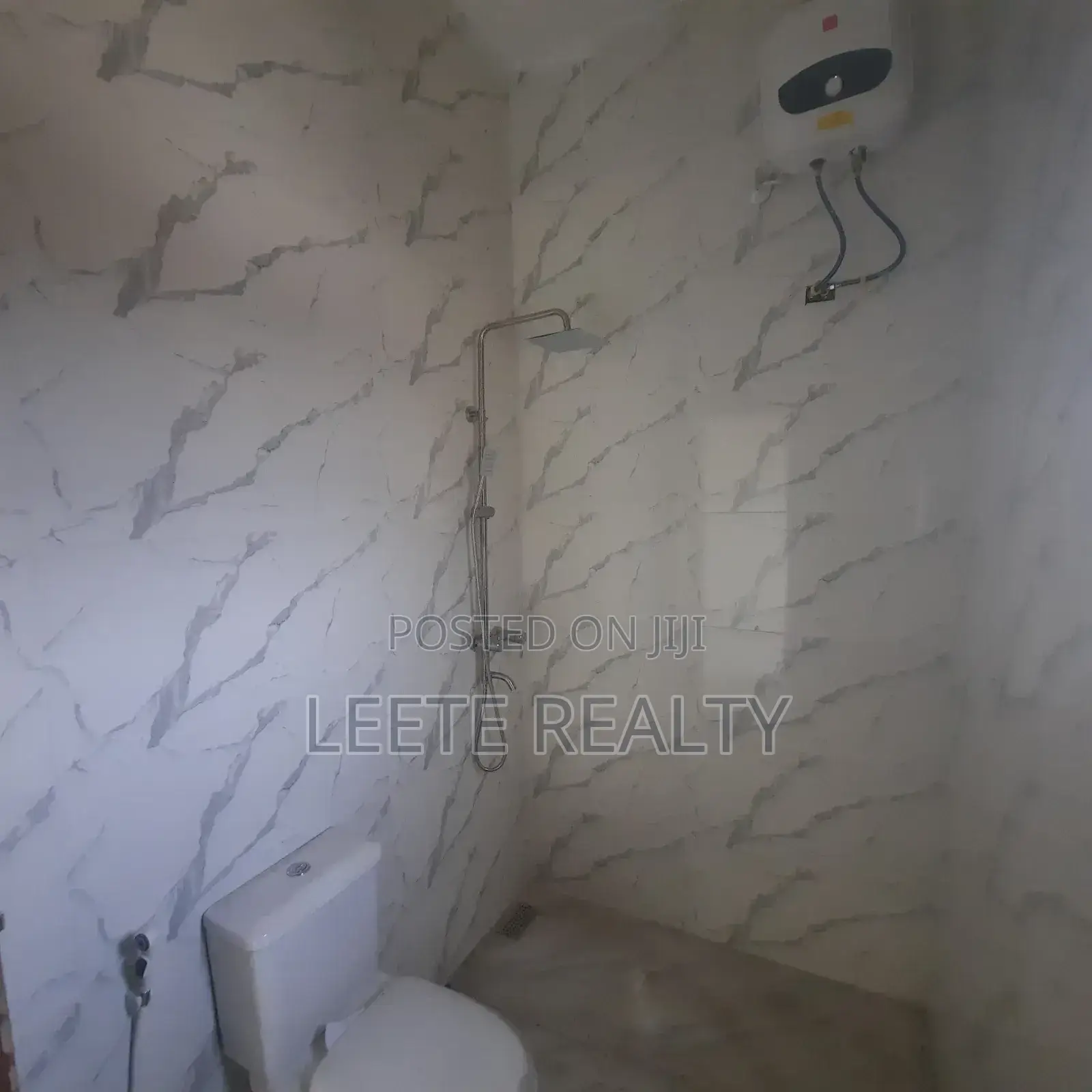 4bdrm Townhouse/Terrace in Jahi for sale