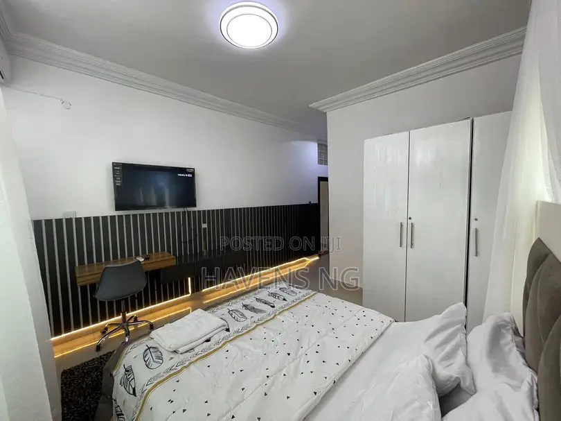 Elegant 3-Bedroom Apartment in Lekki With a Pool