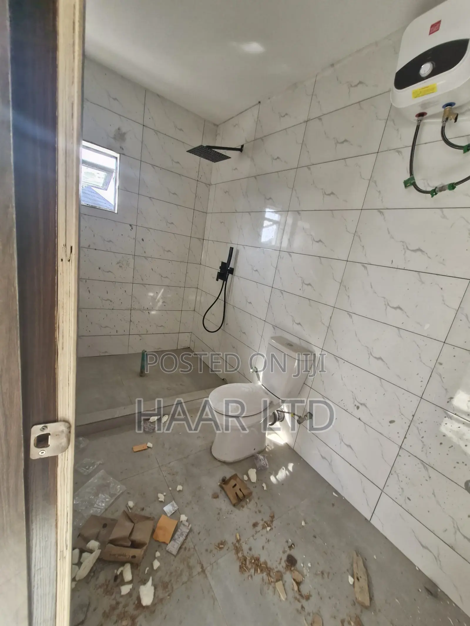 2bdrm Penthouse in Ikota for sale