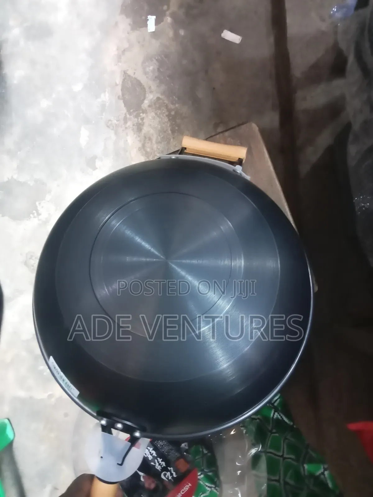 Wok/Nonstick Frying Pan