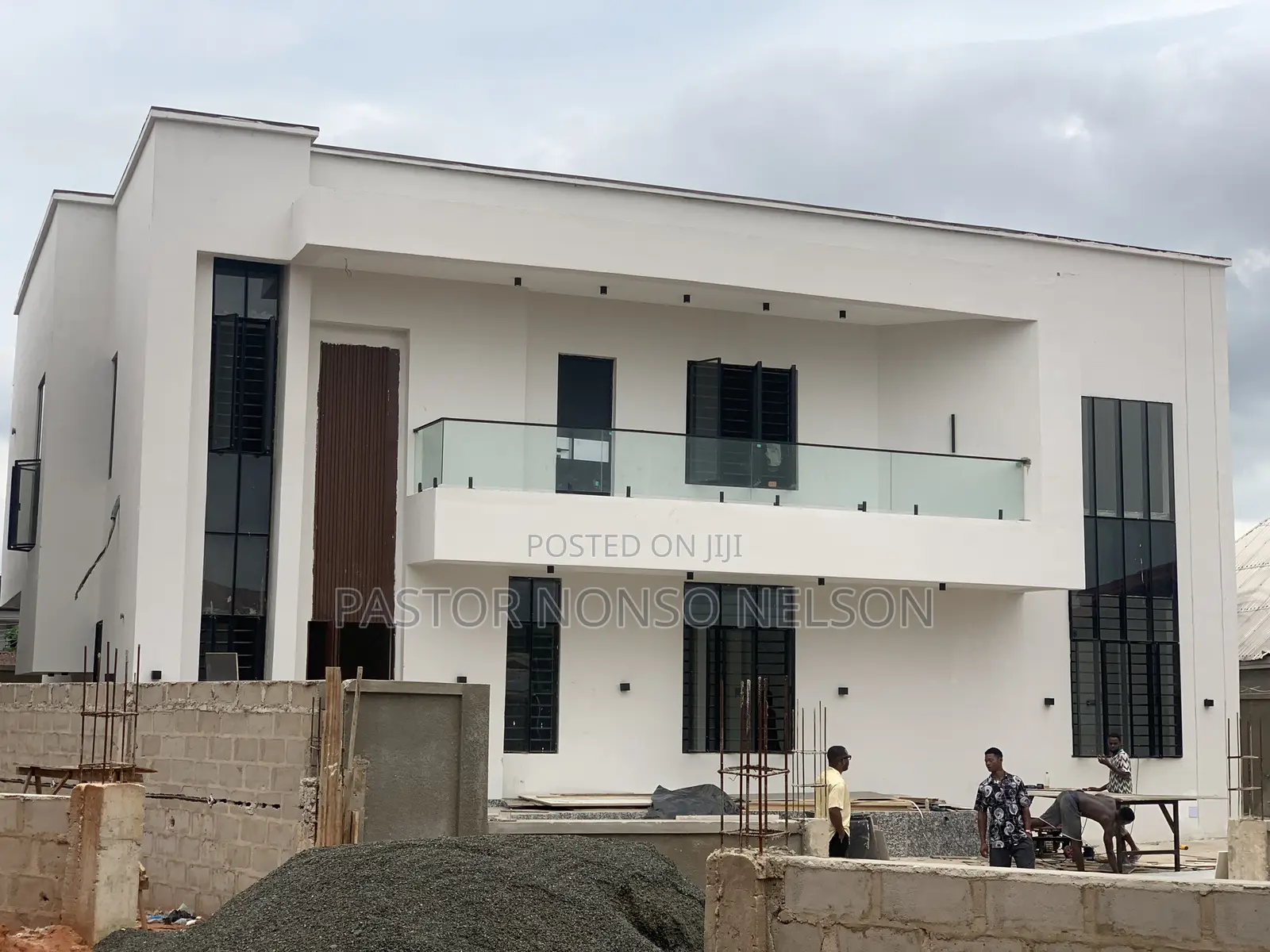 5bdrm Duplex in Ikenegbu Main, Owerri for sale