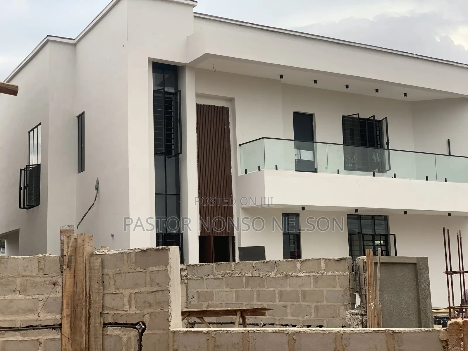 5bdrm Duplex in Ikenegbu Main, Owerri for sale