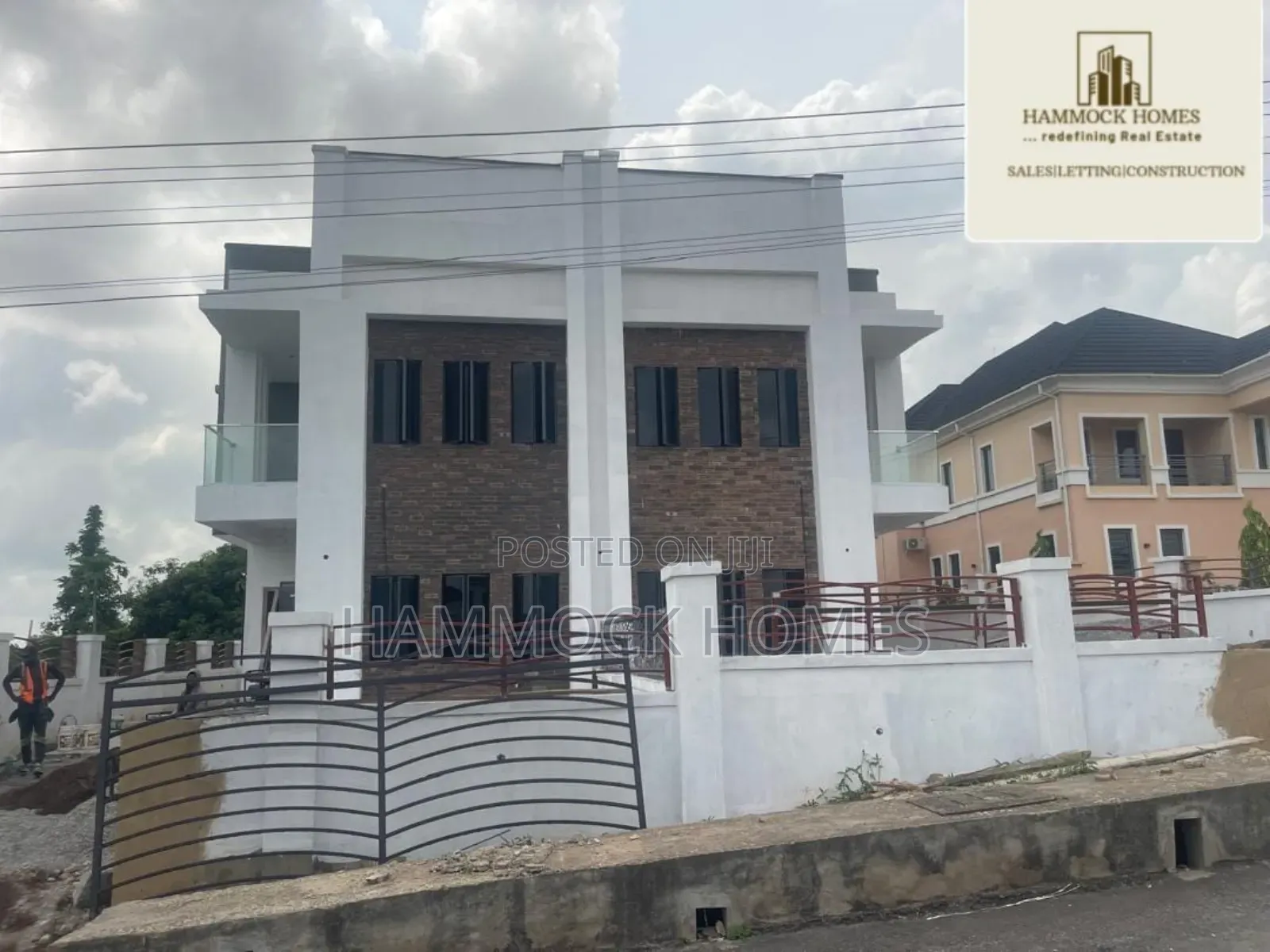 5bdrm Duplex in Kolapo Ishola Gra, Akobo for sale