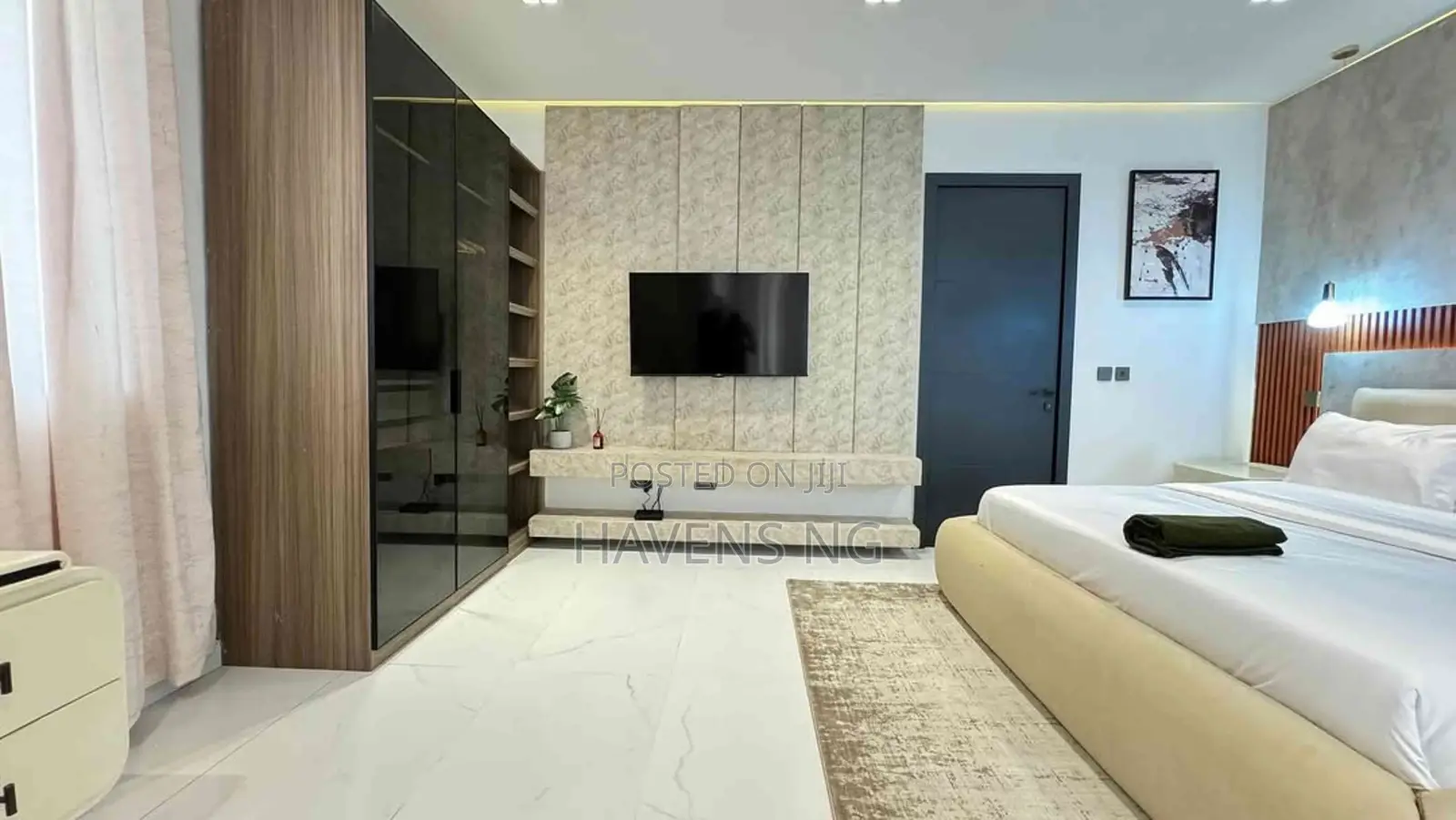 Luxury and Spacious 2 Bedroom Maisonette With 2 Balconies.