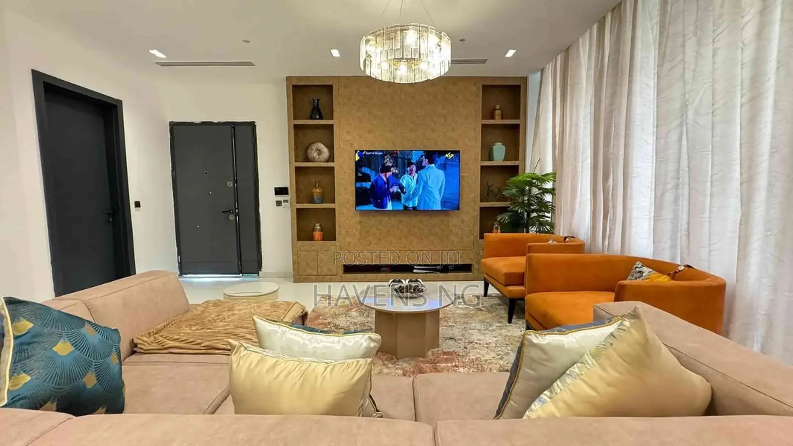 Luxury and Spacious 2 Bedroom Maisonette With 2 Balconies.