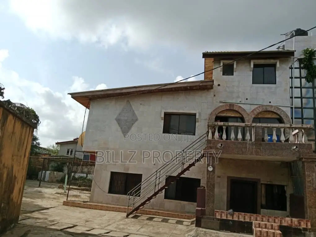 6bdrm Duplex in Valley Estate, Ikeja for sale