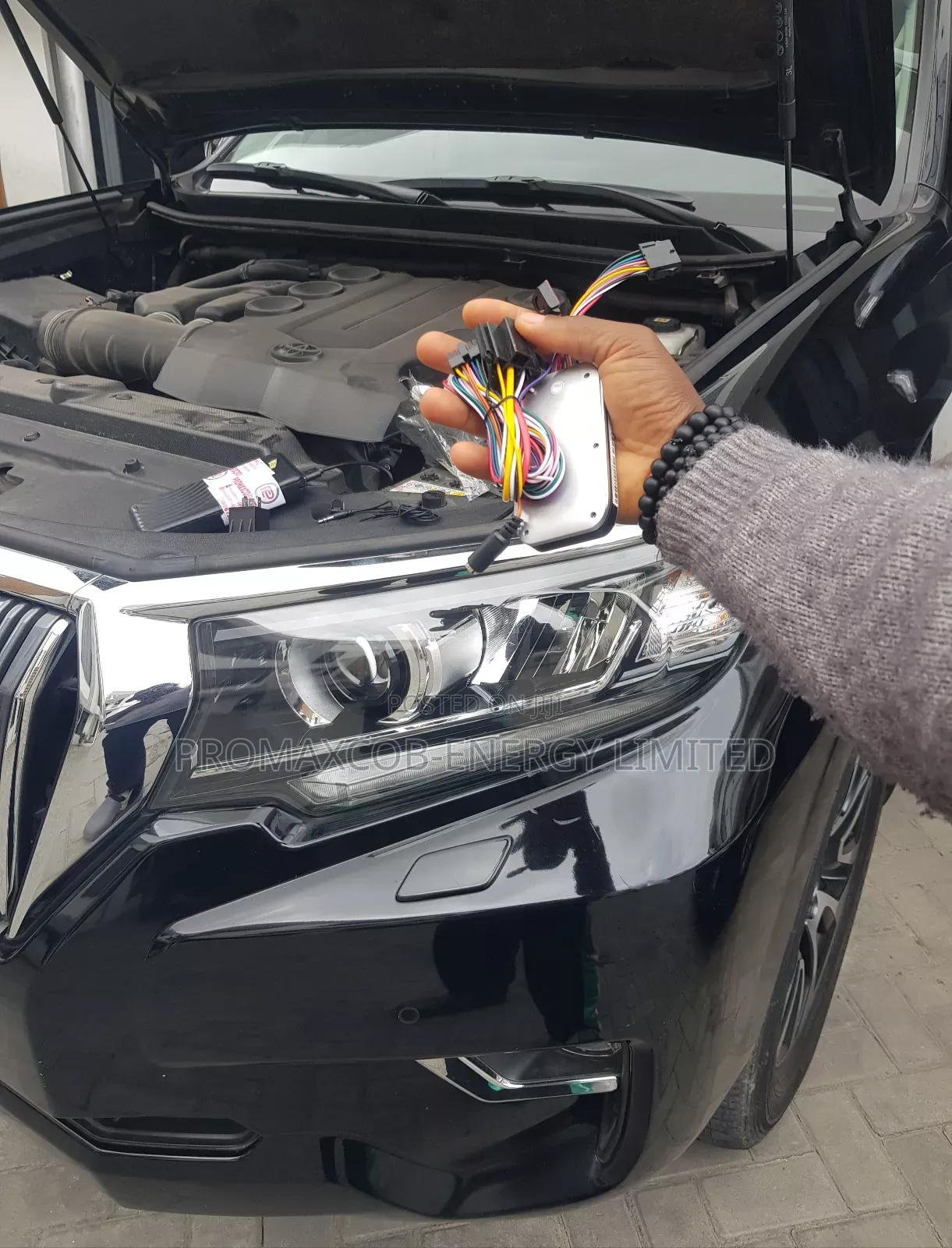 All Vehicles Tracker Using a Mobile App +Installation