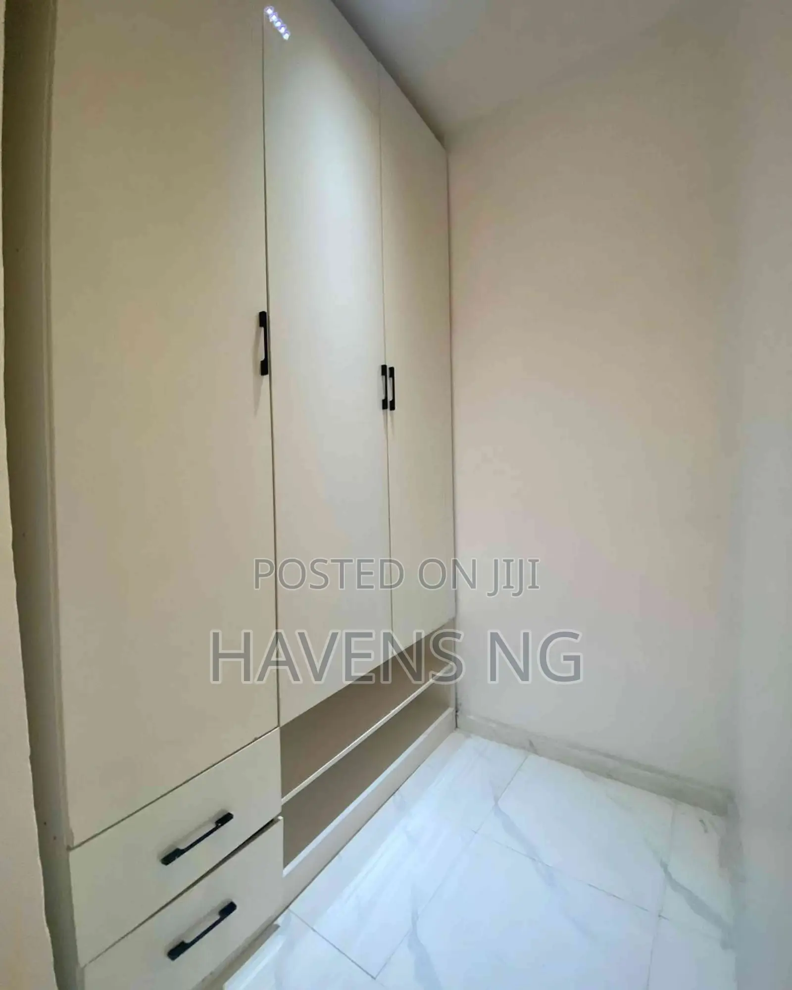 5bdrm Duplex in Ado / Ajah for sale