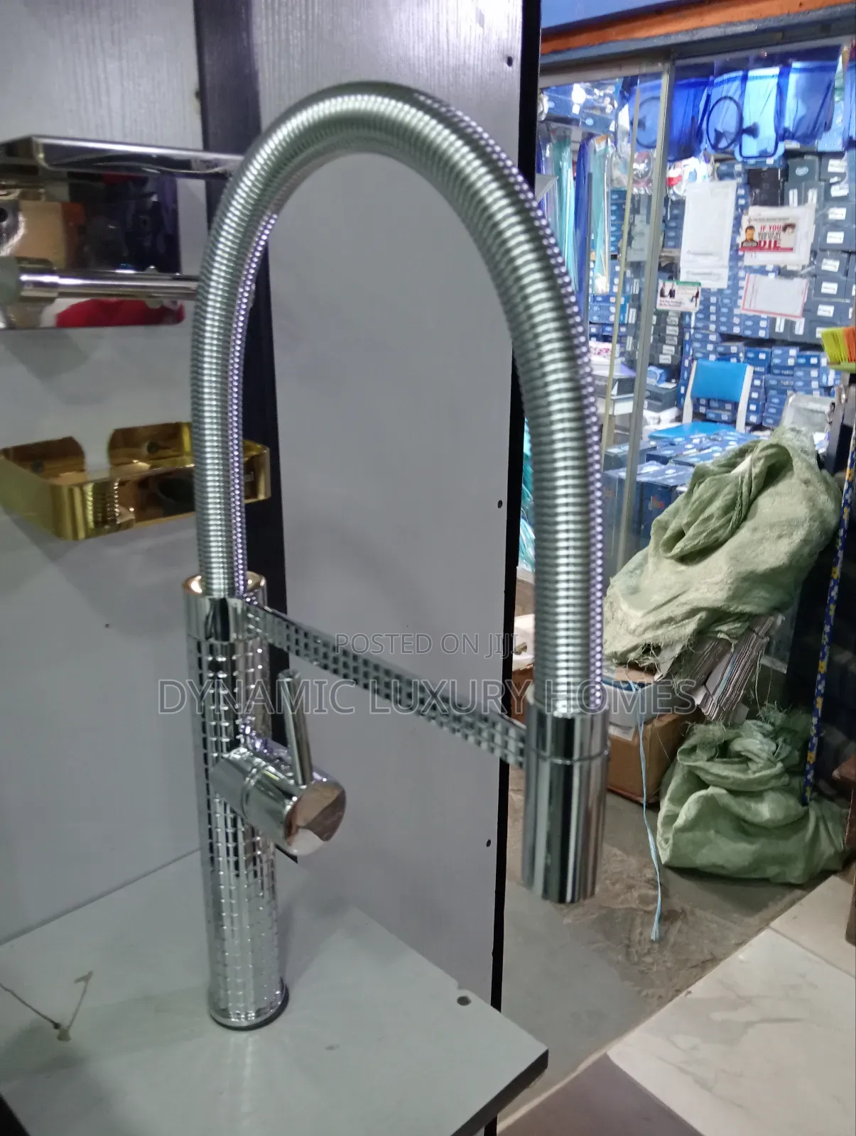 Luxury Single Spring Kitchen Sink Mixer Faucet