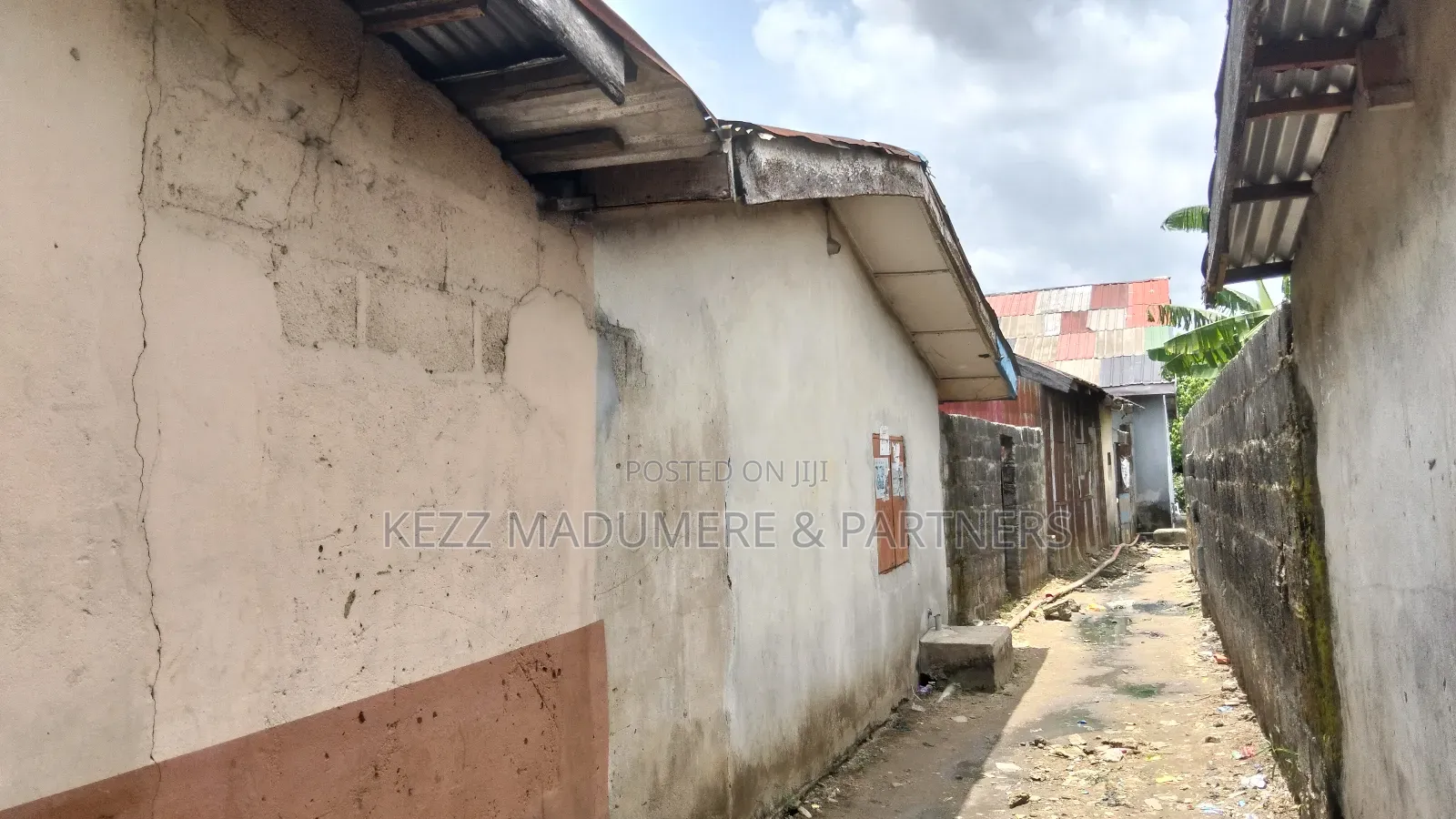 For Sale : 21⁄4 Plots at 1 Pole Off Rumuola Rd, Ph