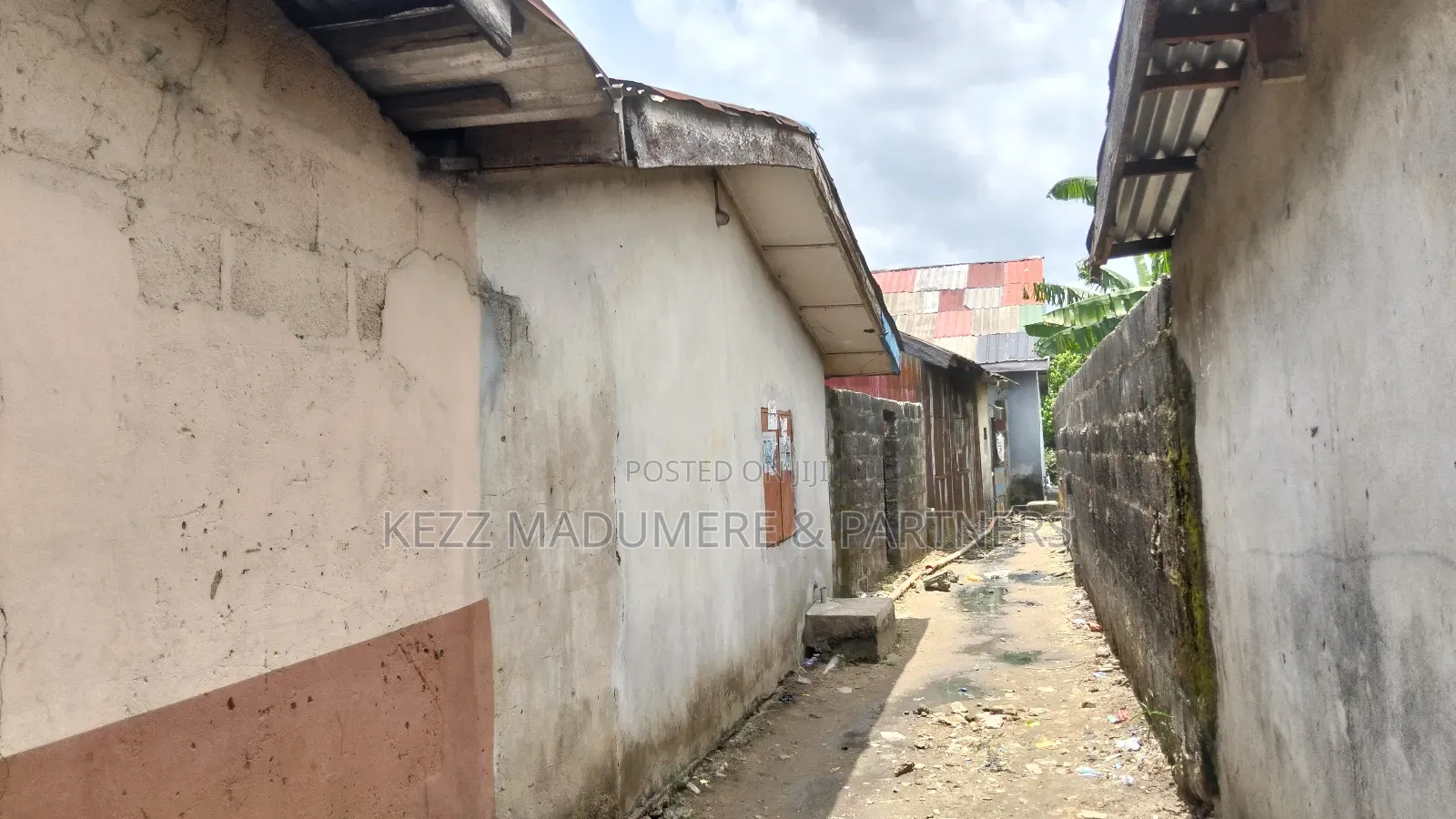 For Sale : 21⁄4 Plots at 1 Pole Off Rumuola Rd, Ph