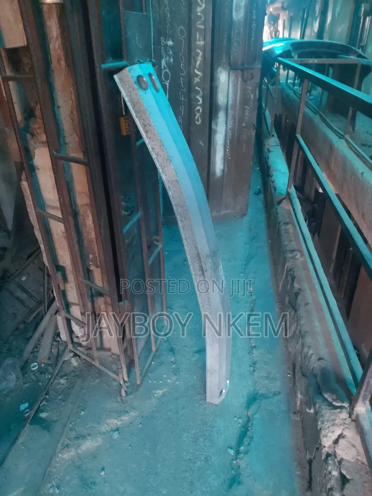Back Beam Lexus Rx 350 2013 Model