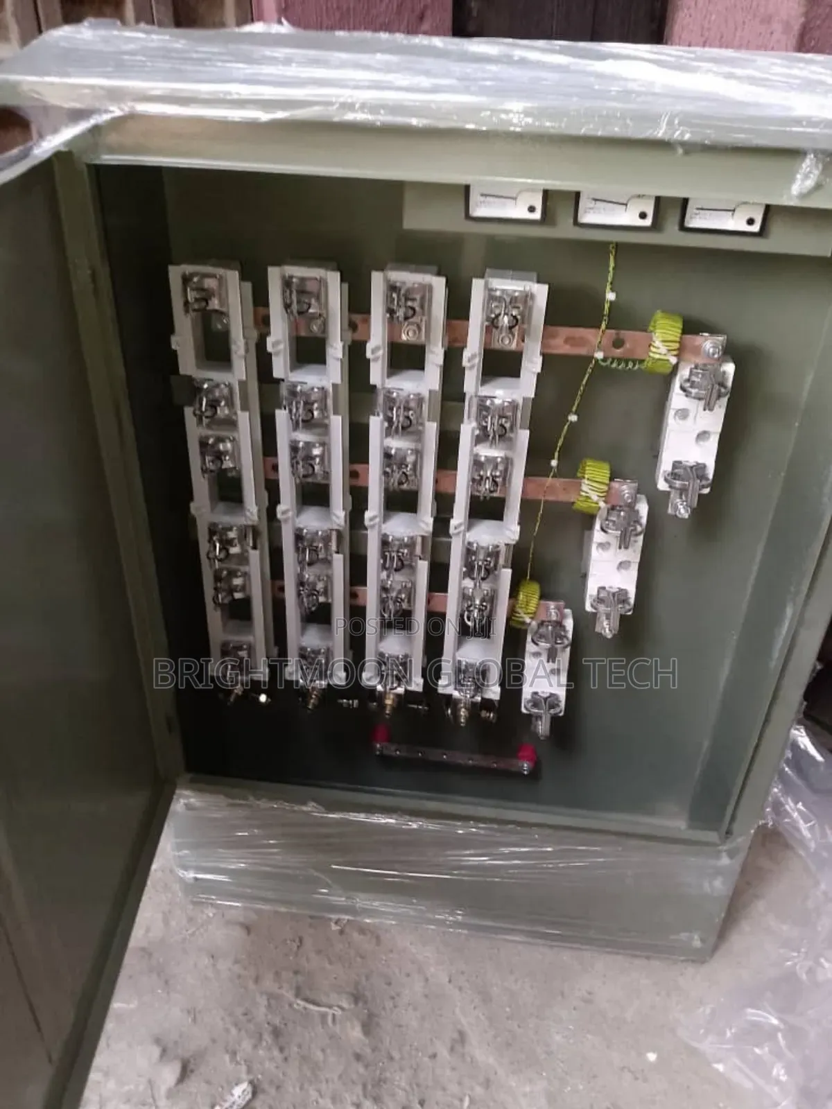 400amps 4ways Feeder Pillar. ,