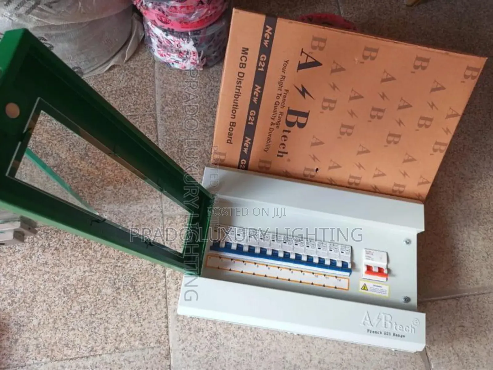 Distribution Boards D12 Single Phase a Bt