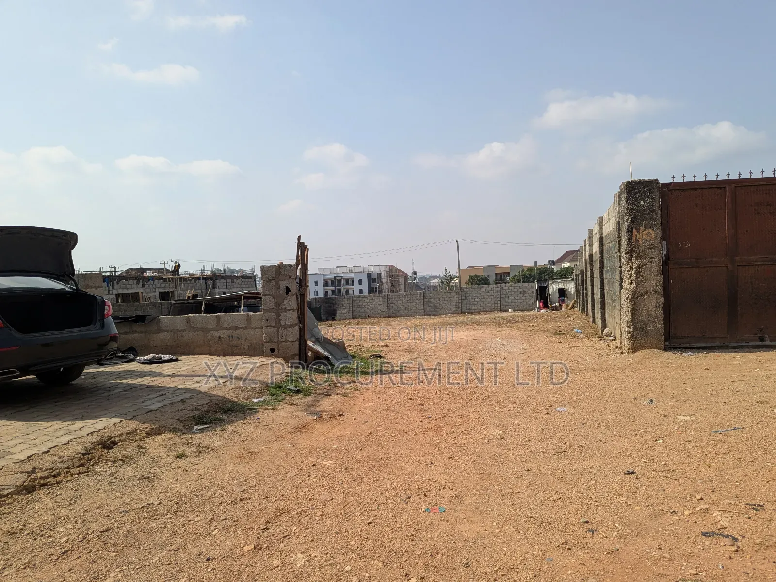 1,100 SQM Land on Tarred Road, Life Camp