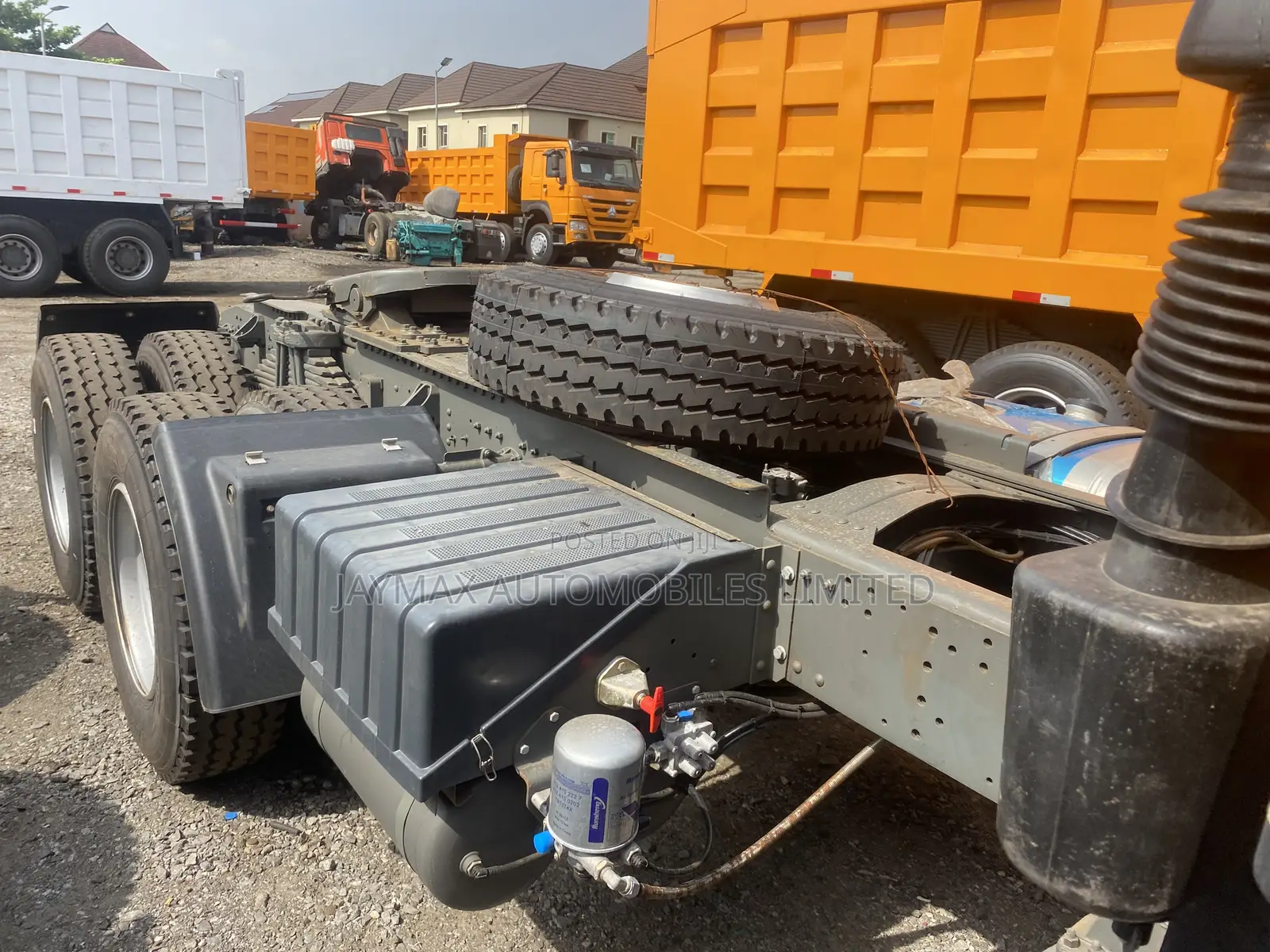 Yellow Howo 371 Tractor Head 2017