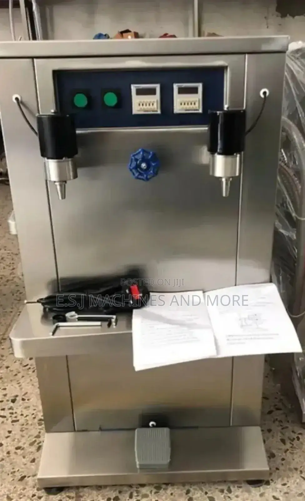 Gp 12 Nozzle Liquid Oil Filling Machine
