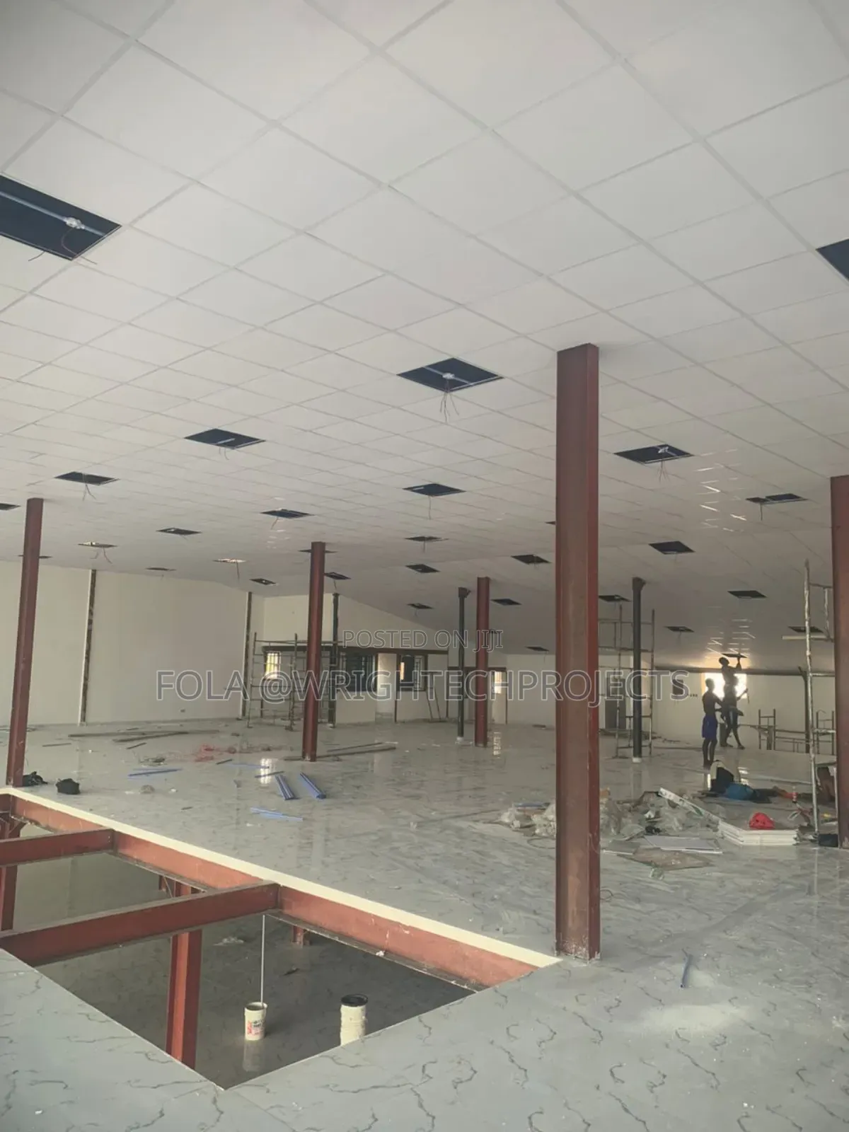 Suspended Ceiling With Grids
