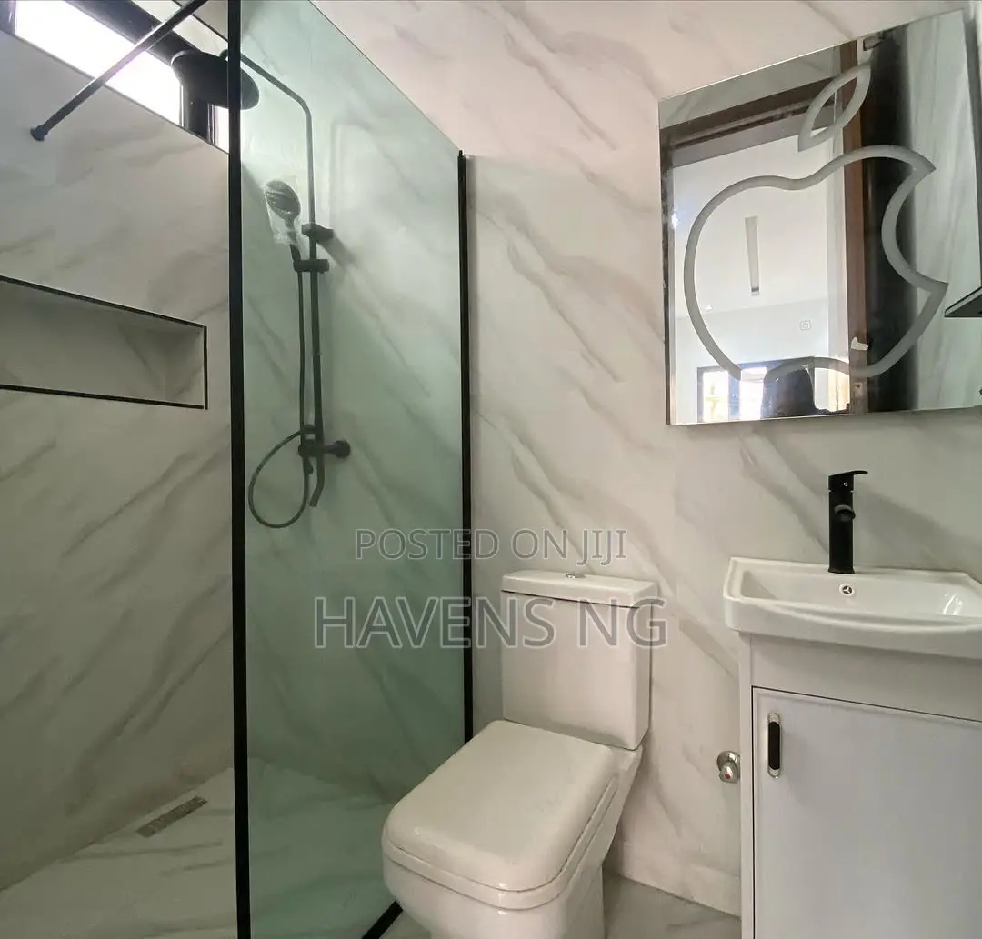 4bdrm Duplex in Lekki Phase 2 for sale