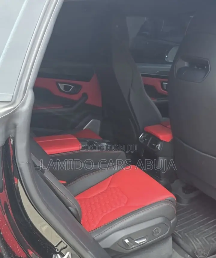 Lamborghini Urus 2021 Black
