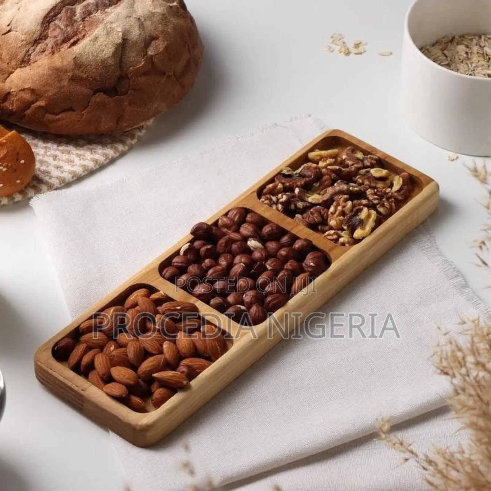 3-Grid Rectangular Wooden Snack Tray