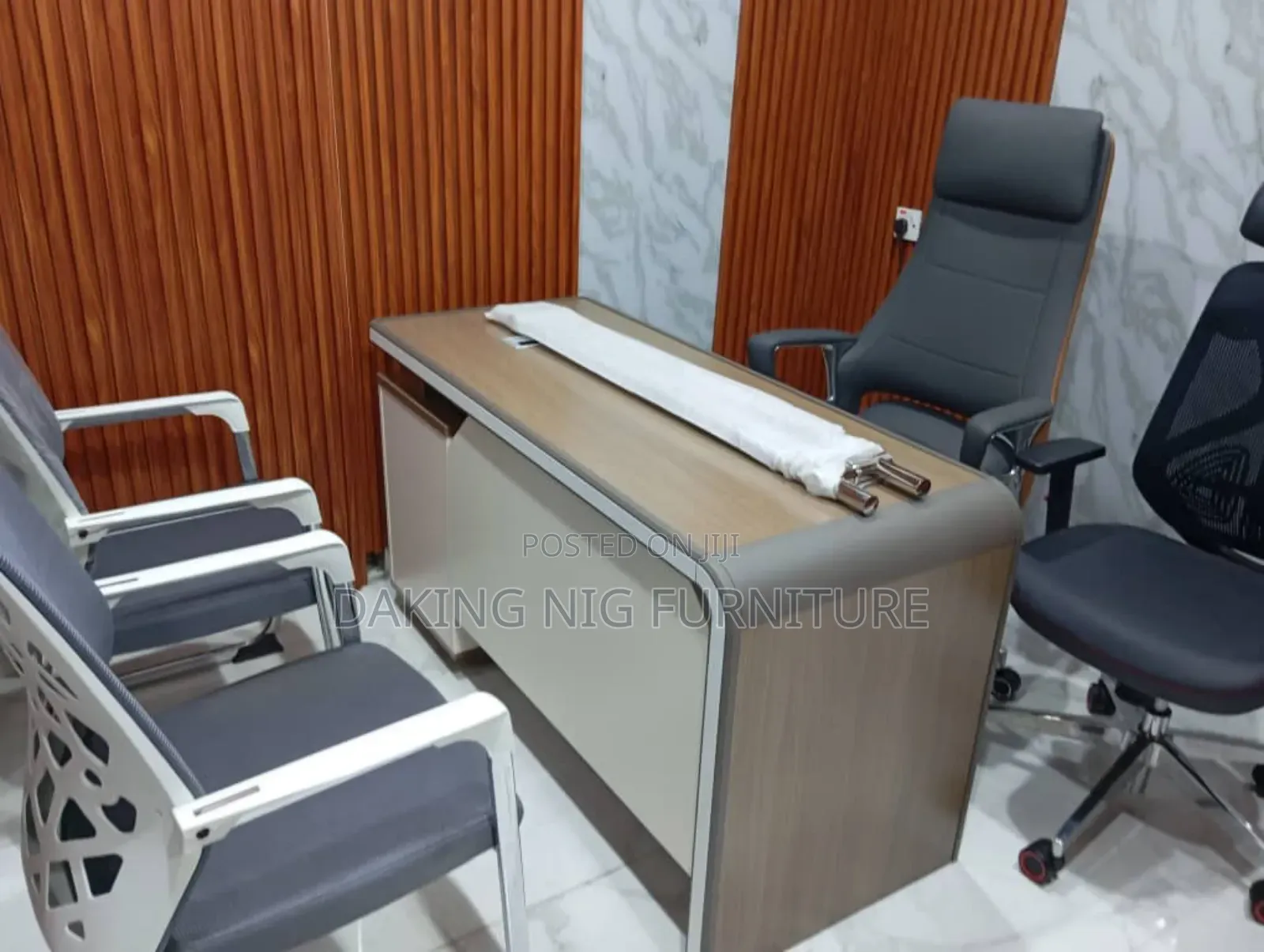Quality 1.4 MTR Office Table
