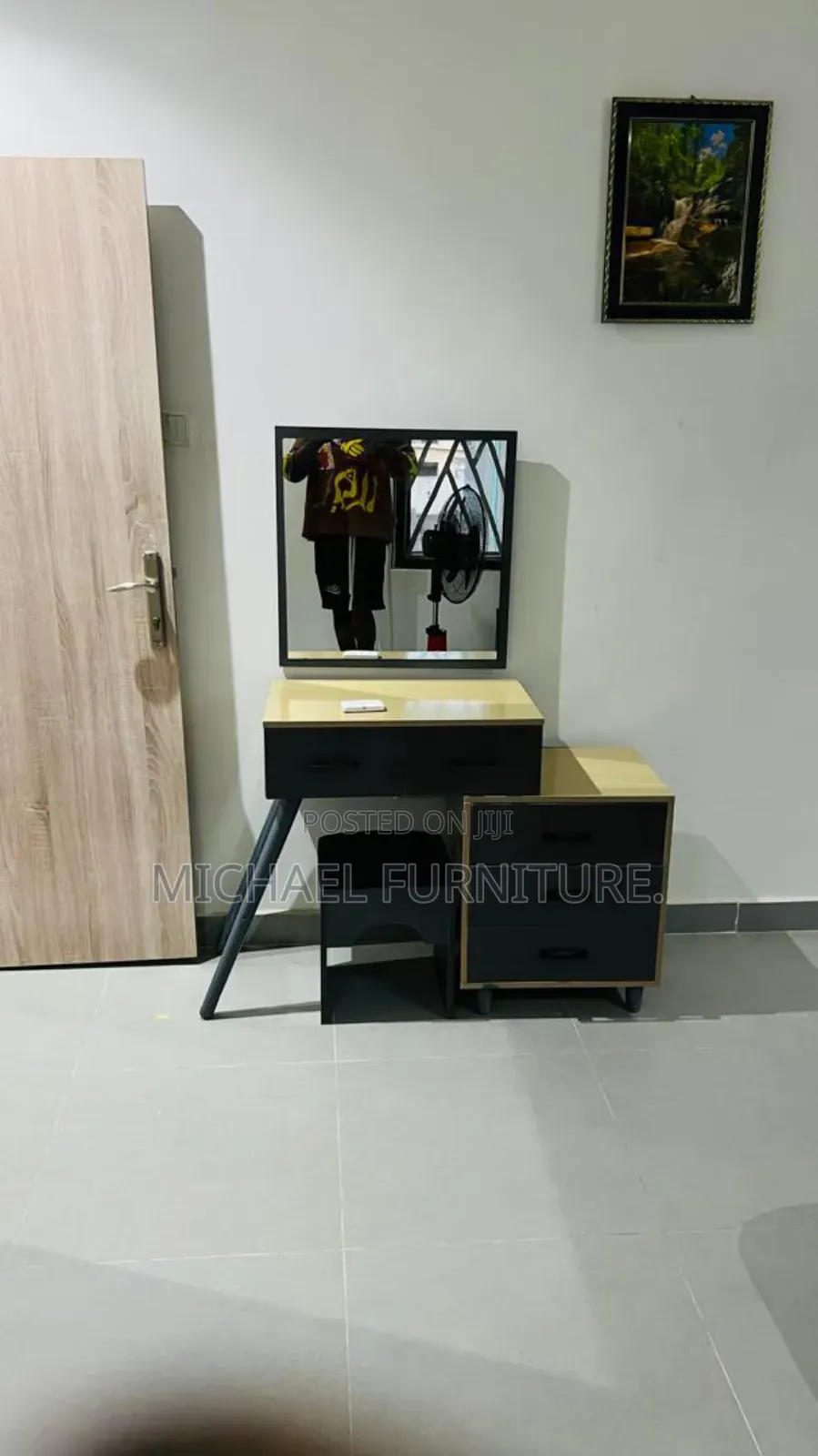 Brand New ,Strong and Well Furnished Dressing Mirror
