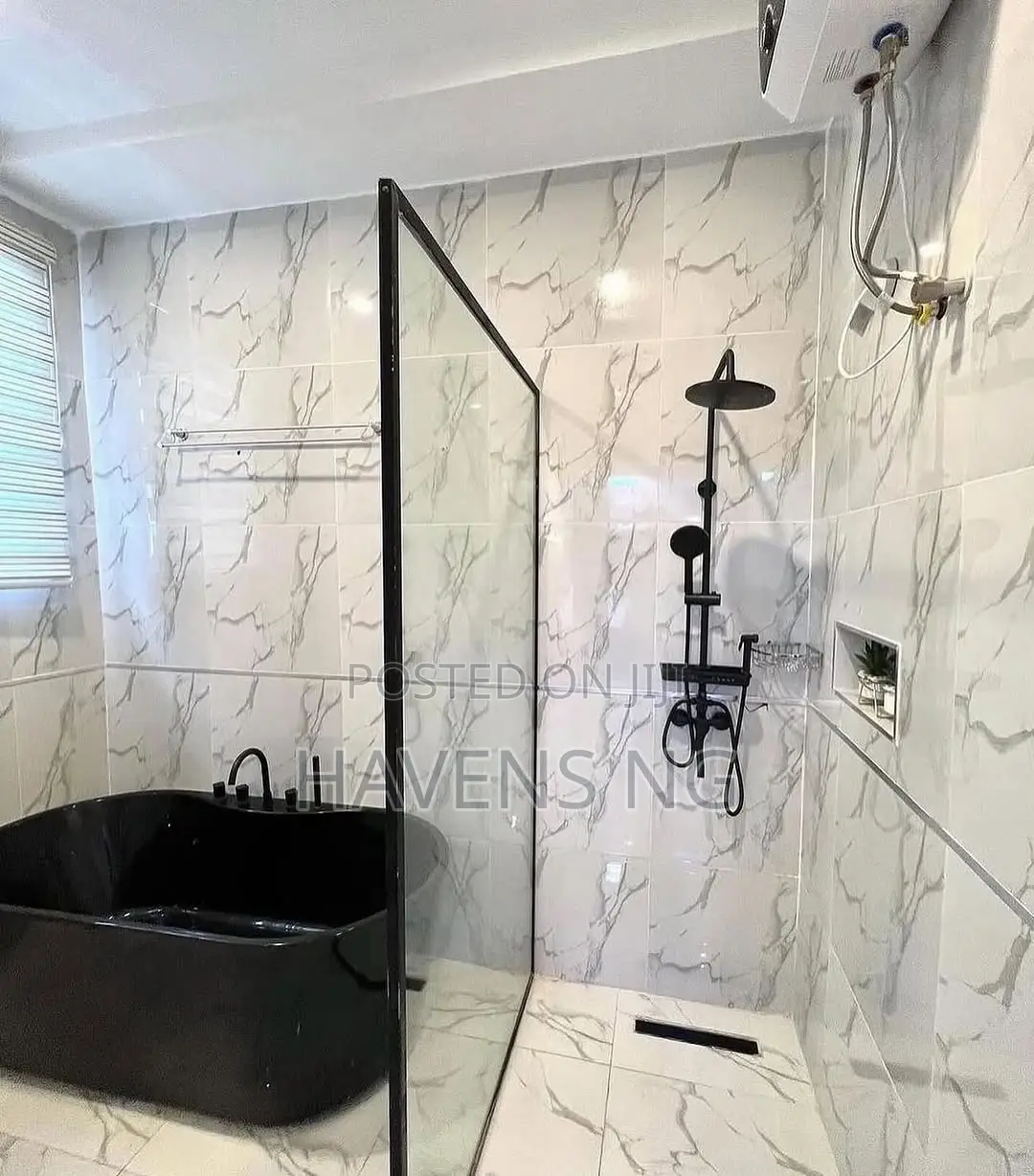 Luxury 4-Bedroom Apartment in Guzape