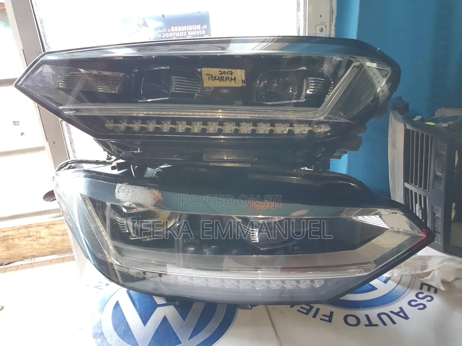 Headlights Volkswagen Touran 2018