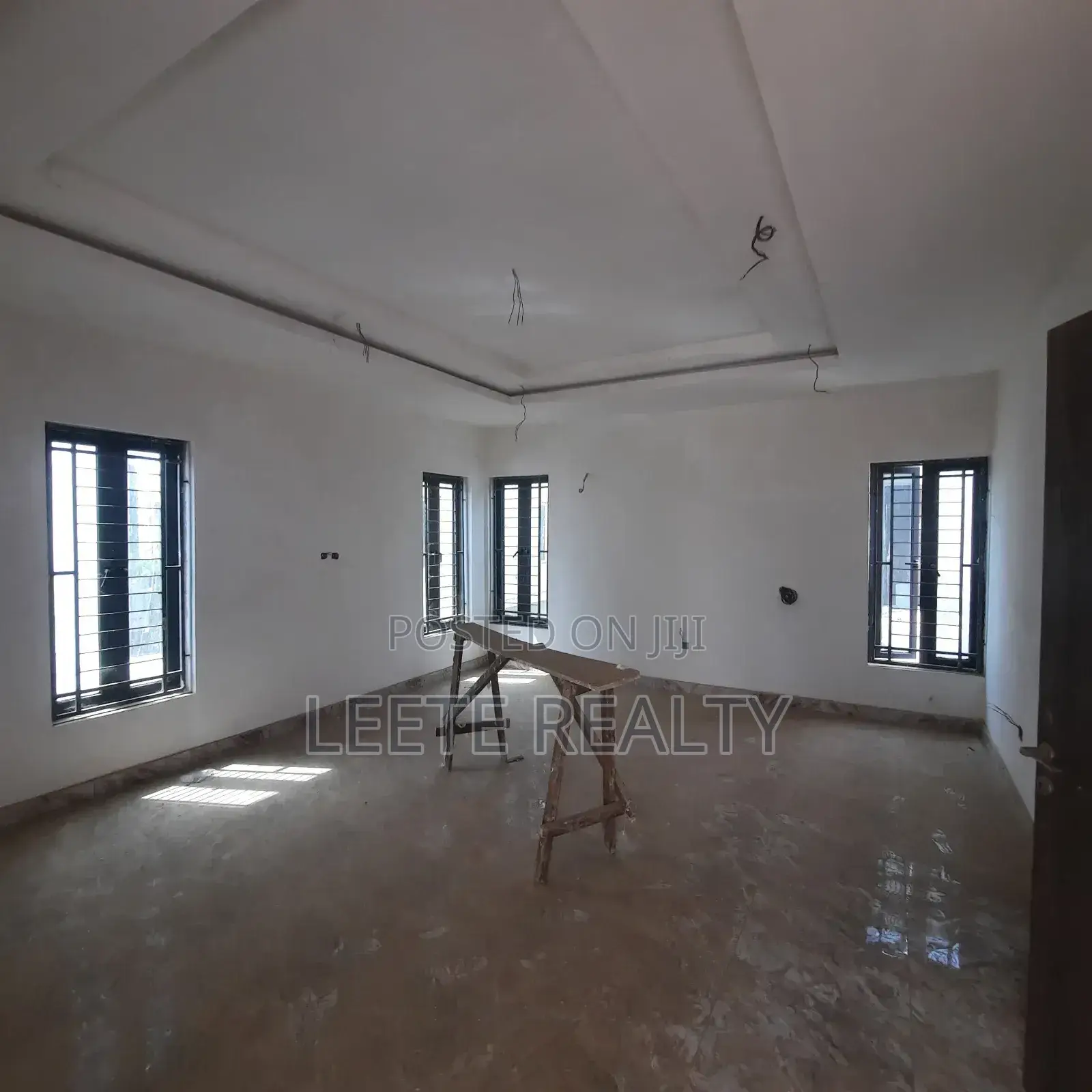 4bdrm Townhouse/Terrace in Jahi for sale