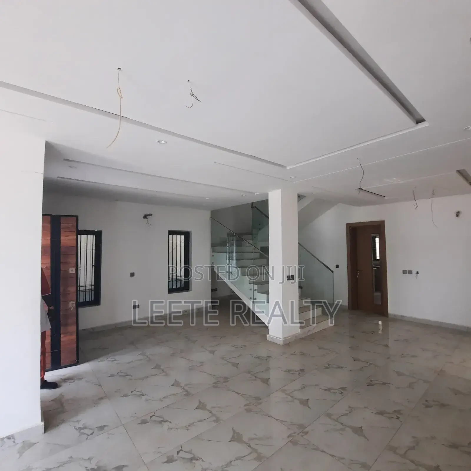 4bdrm Townhouse/Terrace in Jahi for sale